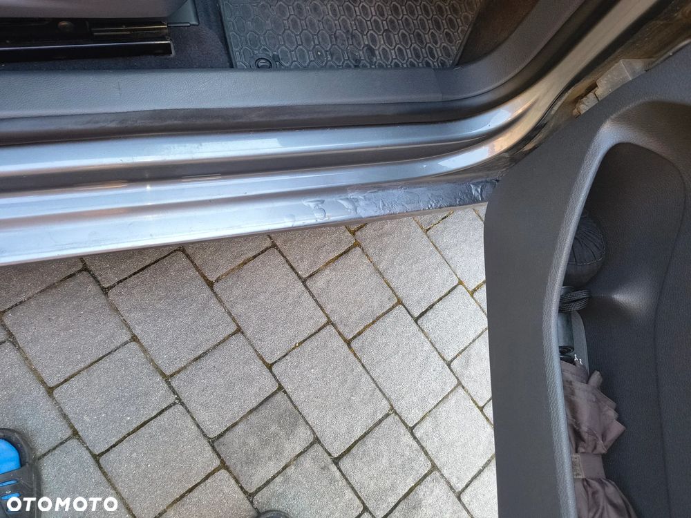 Volkswagen Golf 1.6 Comfortline - 12