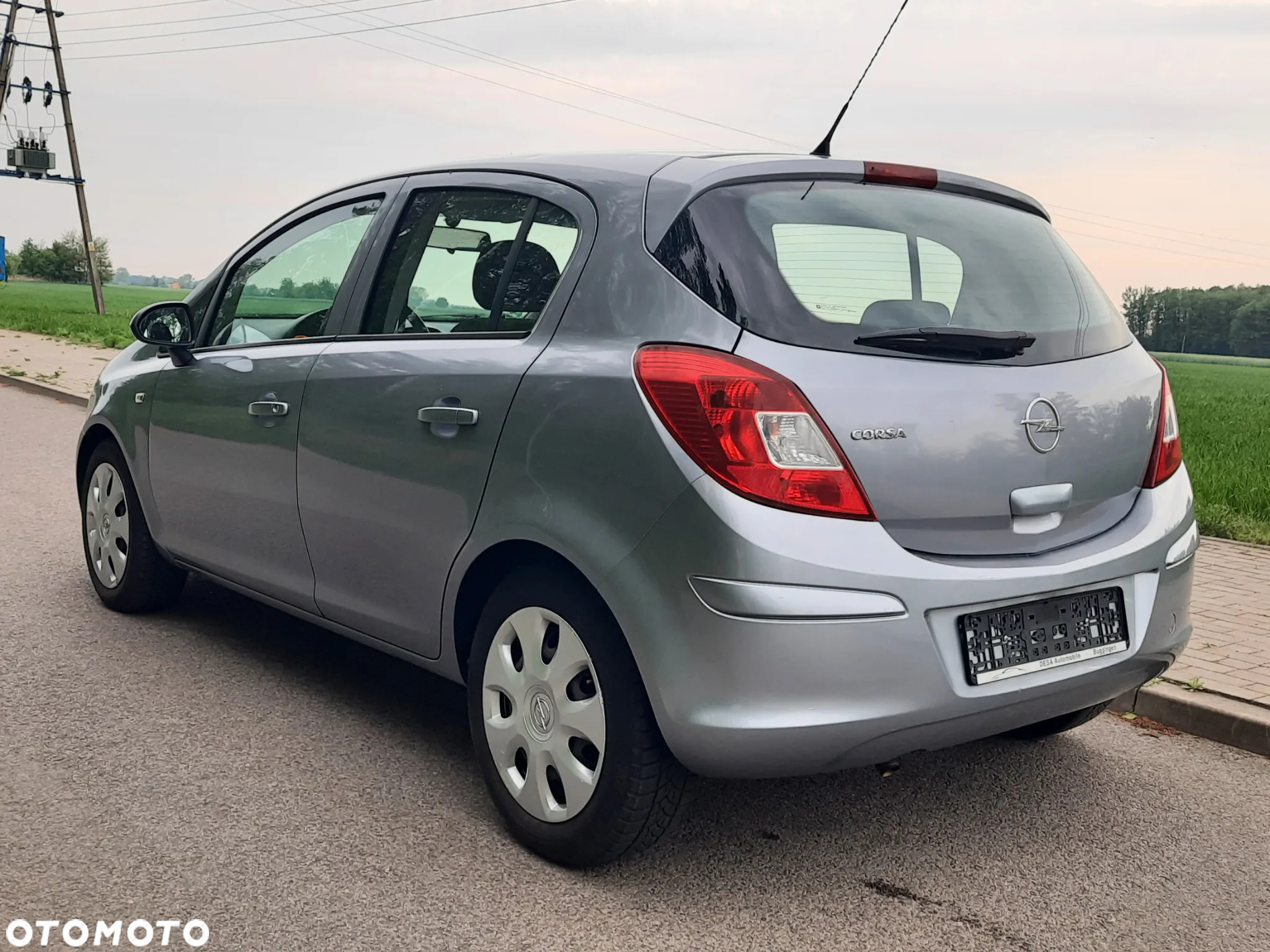 Opel Corsa 1.2 16V Edition - 6
