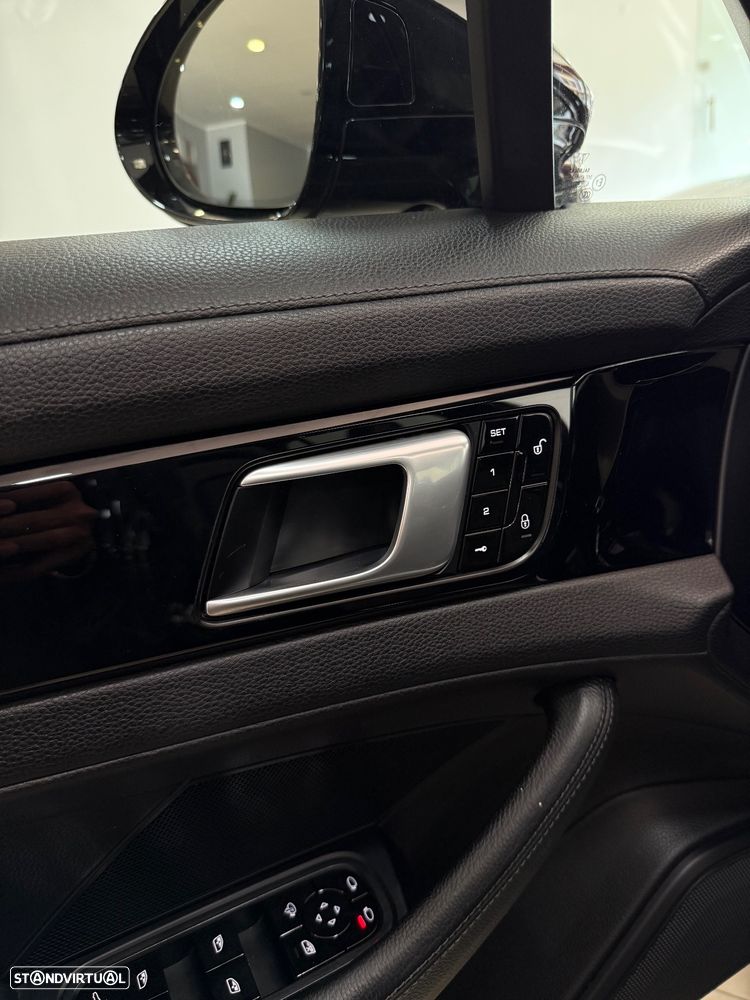 Porsche Panamera 4 Executive - 10