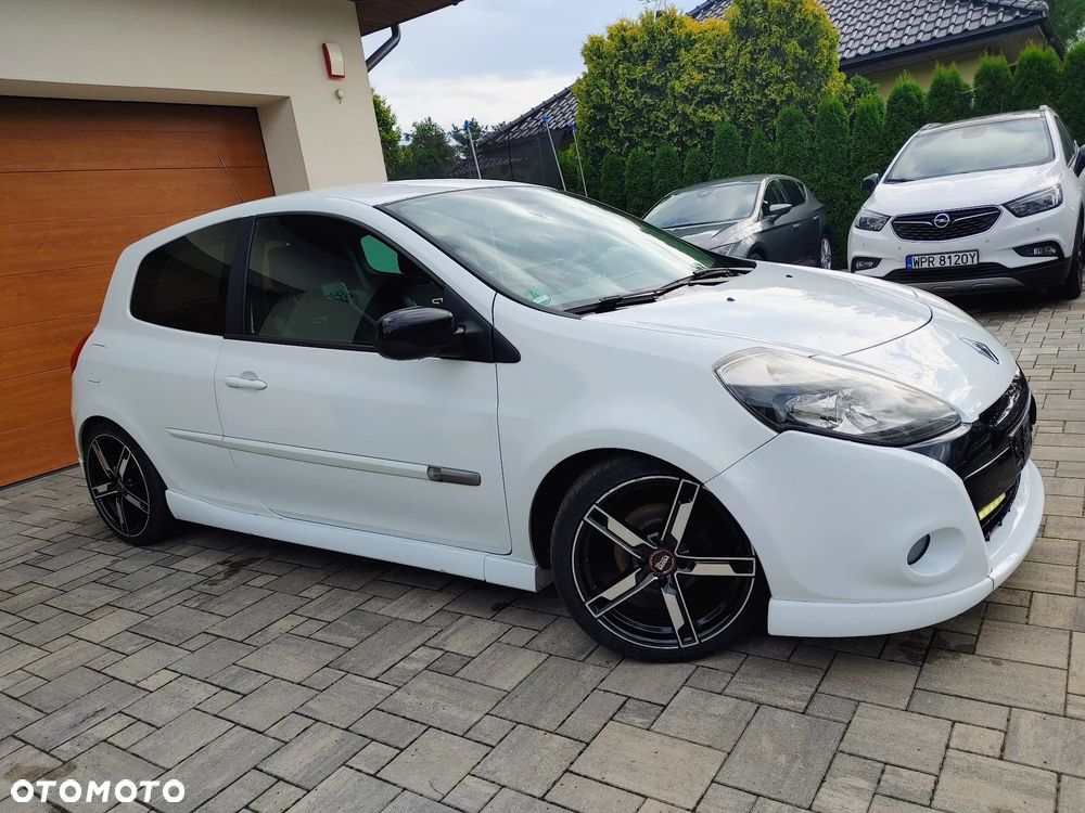 Renault Clio 1.6 16V GT - 30