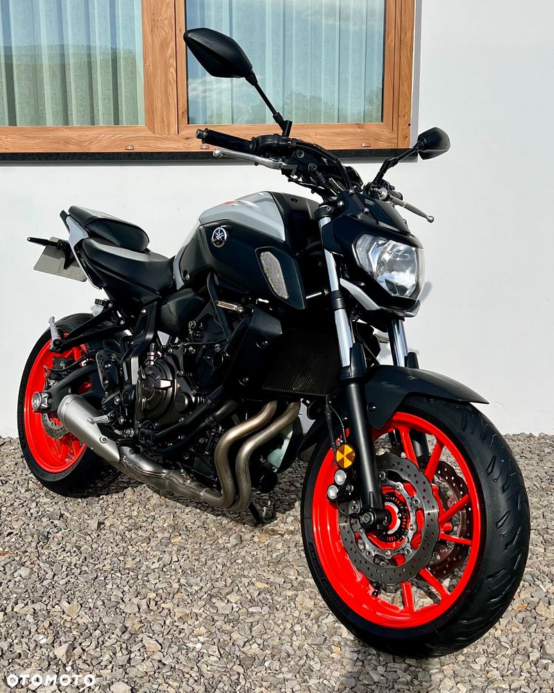 Yamaha MT - 2