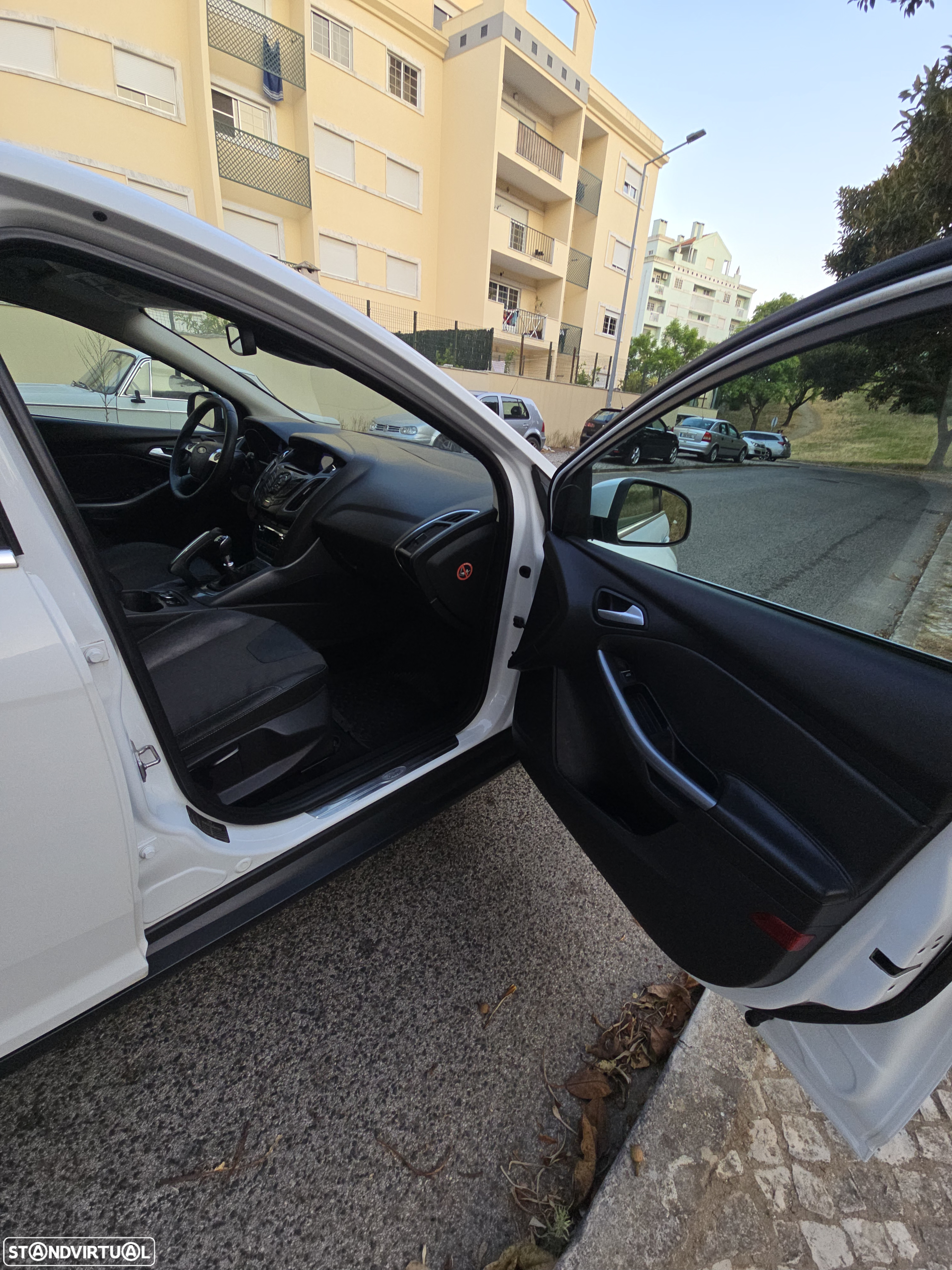 Ford Focus 1.6 TDCi Titanium - 13