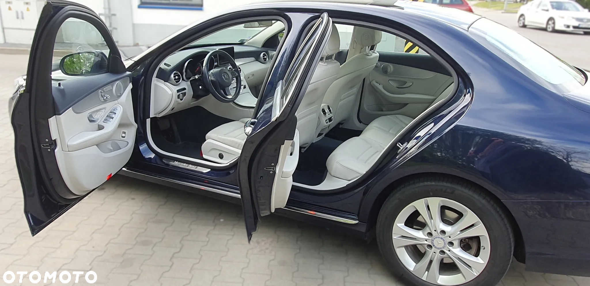 Mercedes-Benz Klasa C - 30