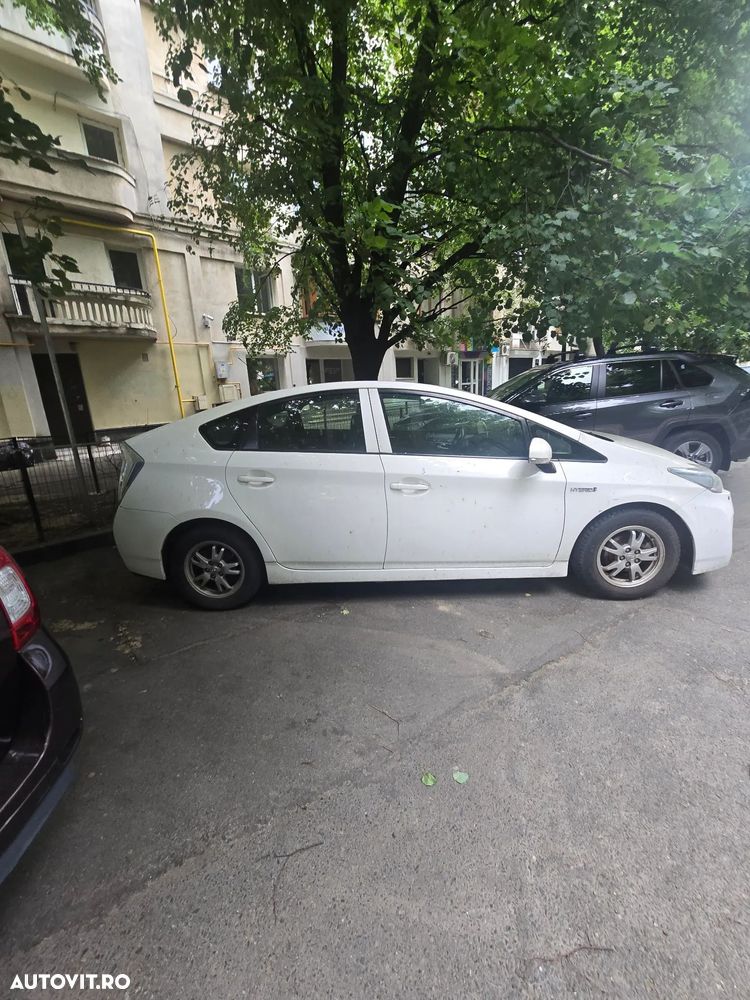 Toyota Prius HSD Luna - 11