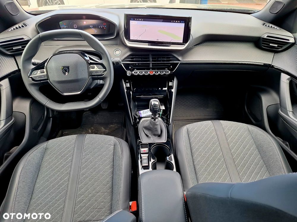 Peugeot 2008 - 13