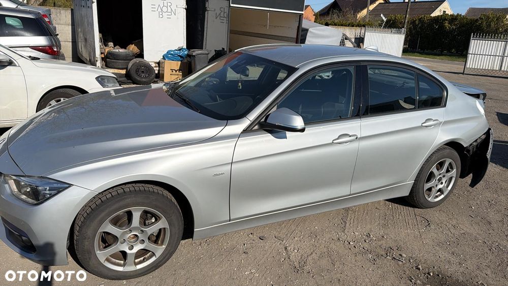 BMW Seria 3 318d Edition Luxury Line Purity - 7