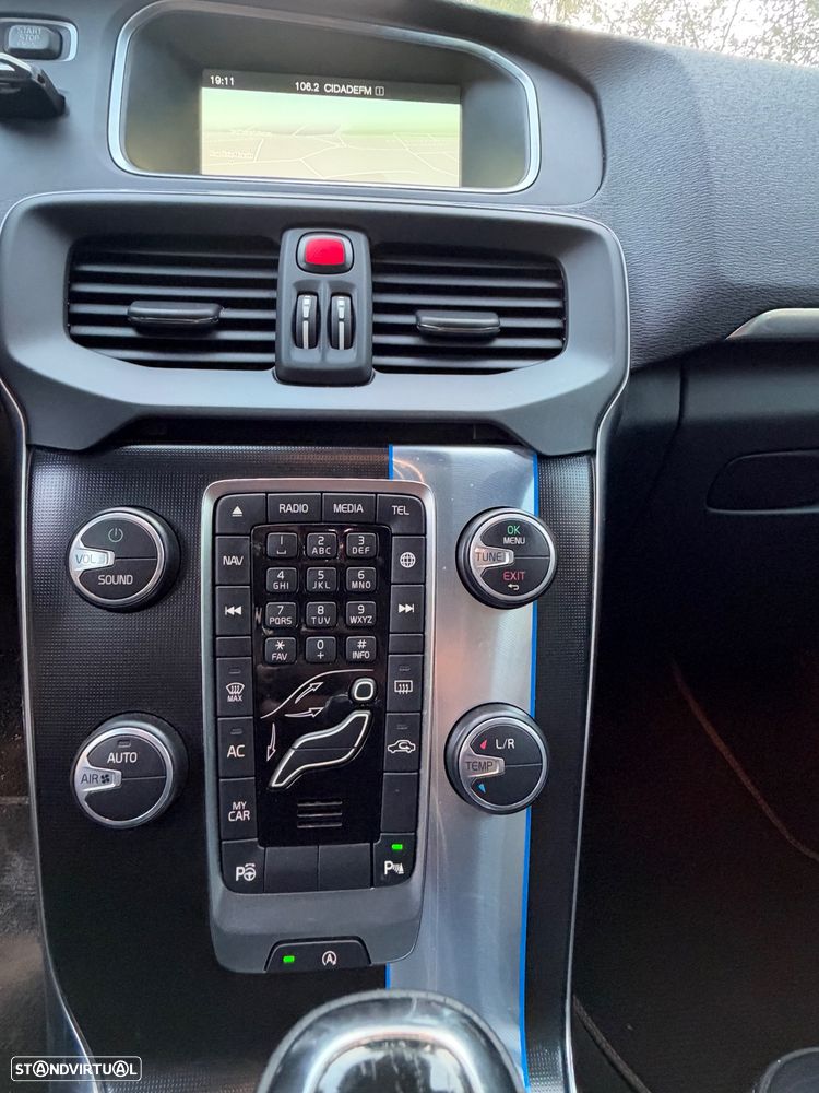 Volvo V40 D4 RDesign - 13