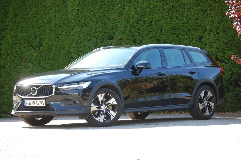 Volvo V60 Cross Country D4 AWD Geartronic Pro - 25