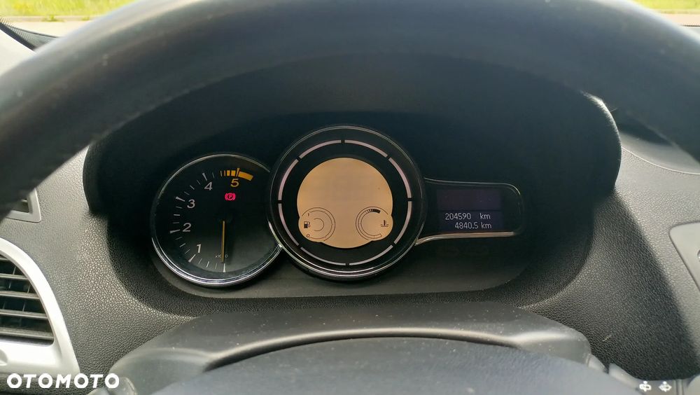 Renault Megane 1.5 dCi Dynamique - 5