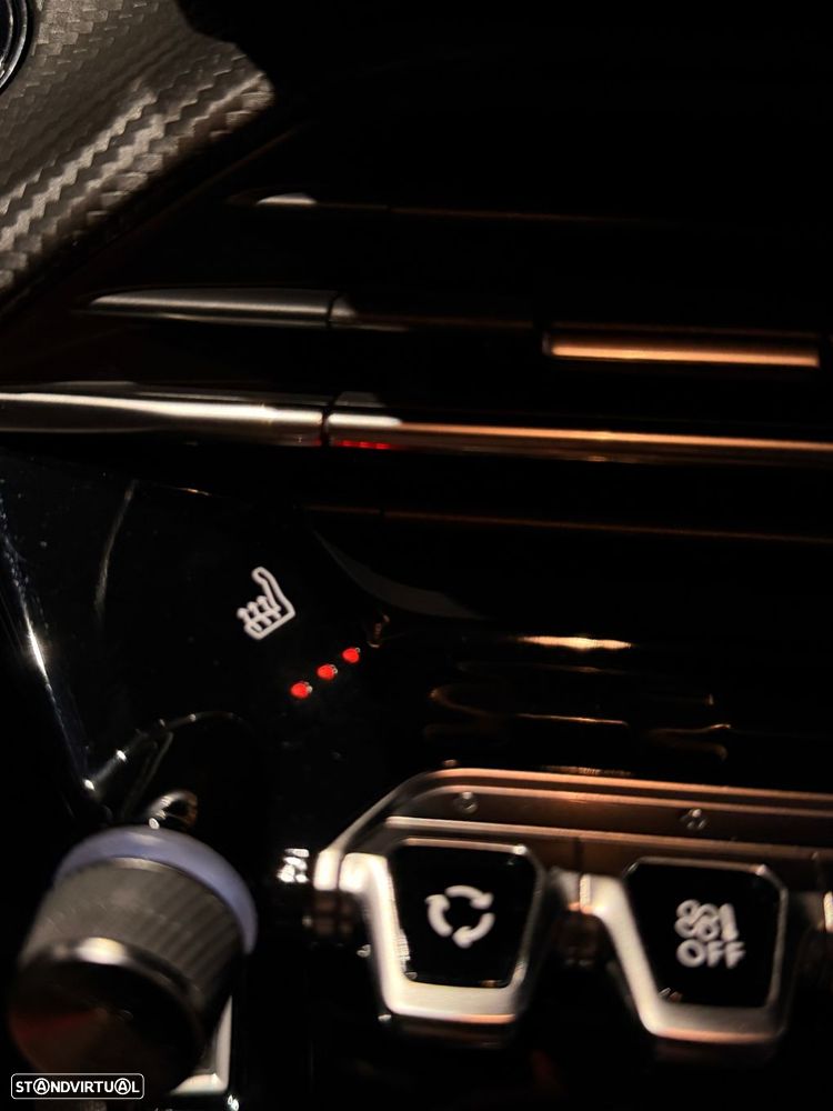 Peugeot 208 1.2 PureTech Allure - 34