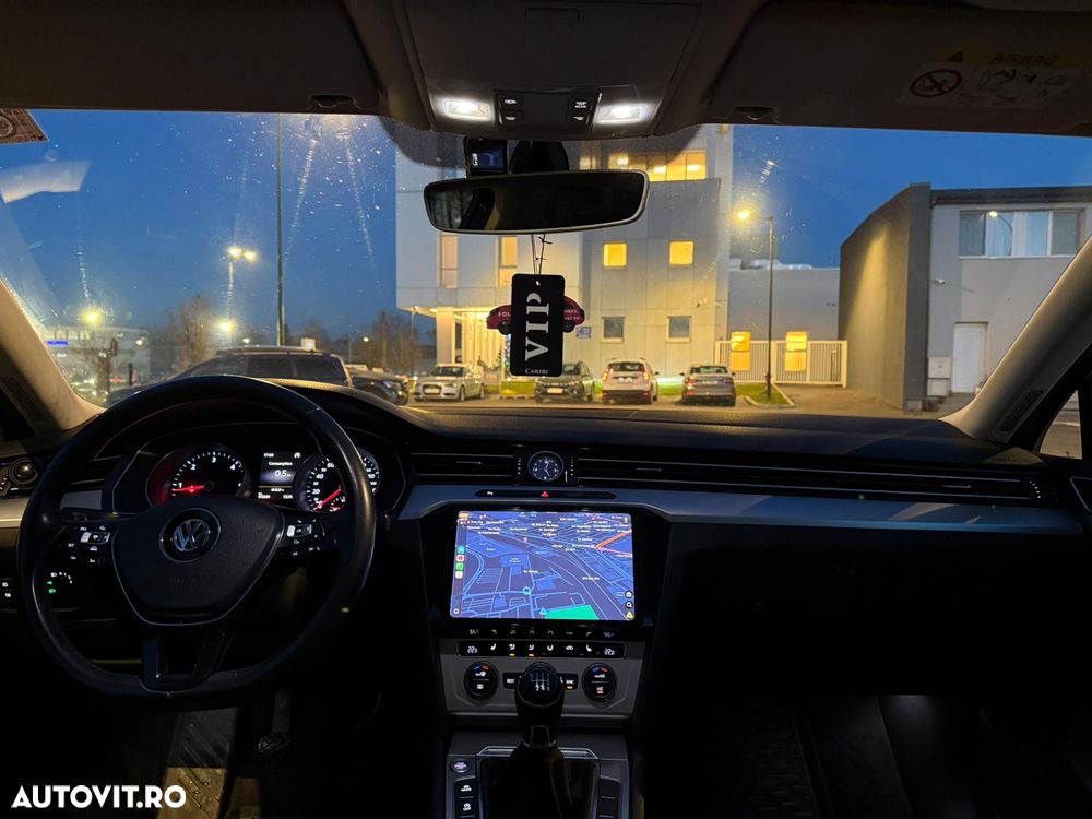 Volkswagen Passat 2.0 TDI Comfortline - 5