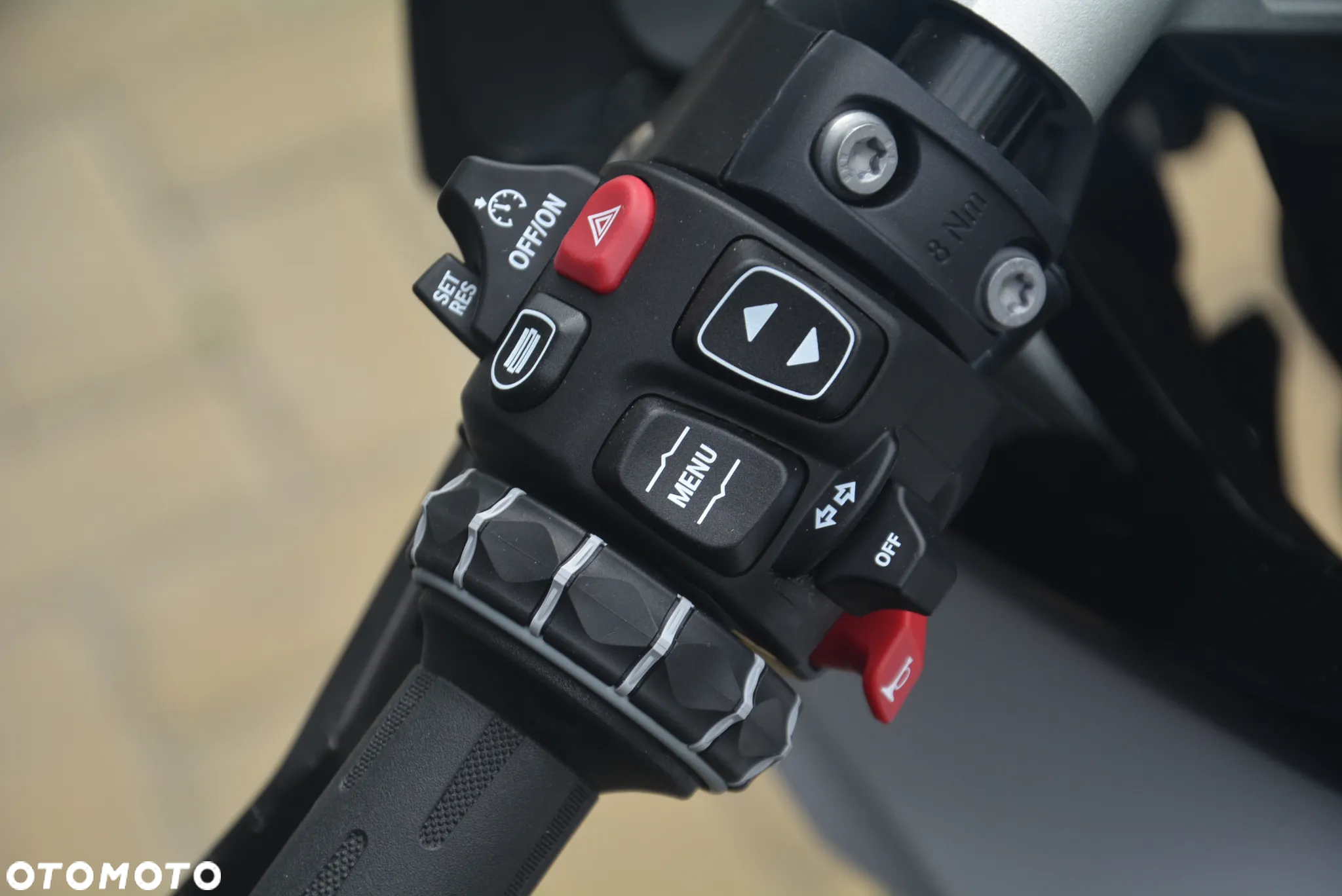 BMW R - 12