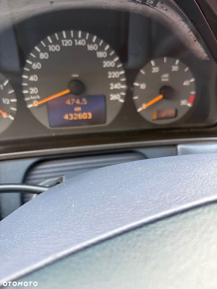 Mercedes-Benz Klasa E - 3