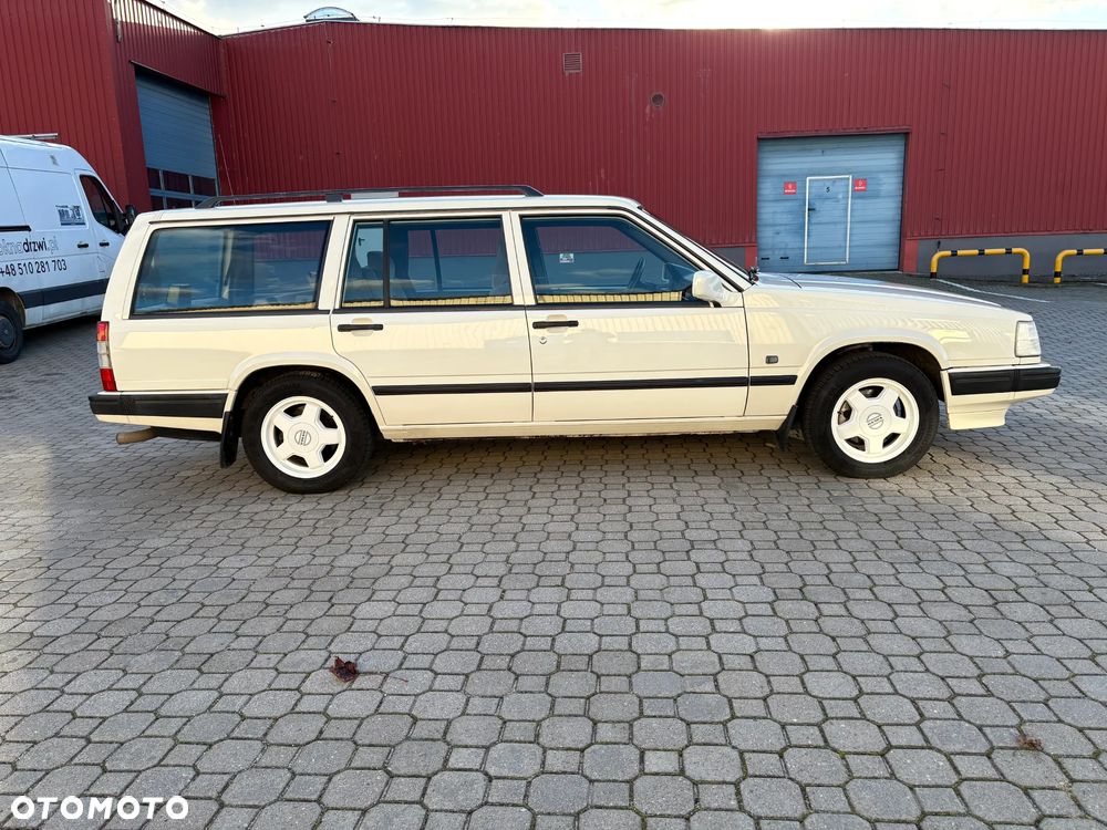 Volvo 945 - 3
