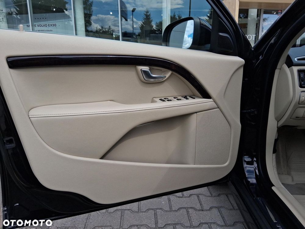Volvo S80 - 17