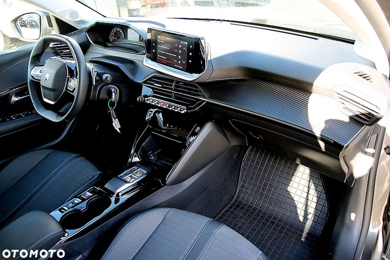 Peugeot 208 1.2 PureTech Allure S&S EAT8 - 20