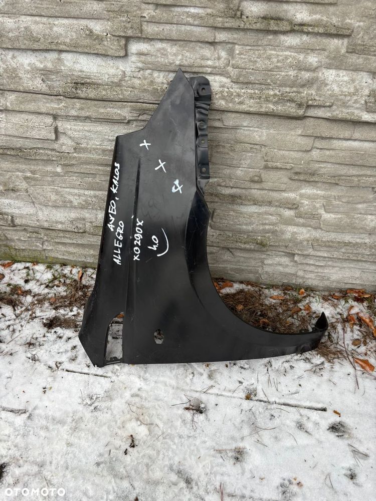 Błotnik CHEVROLET AVEO / KALOS liftback (T250, T255) - 1