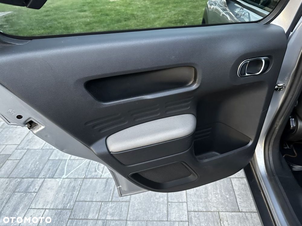 Citroën C4 Cactus BlueHDi 100 Stop&Start Shine - 18