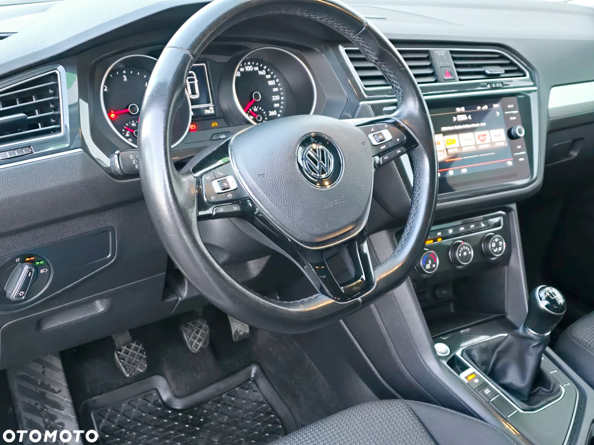 Volkswagen Tiguan 2.0 TDI BMT SCR Comfortline - 12