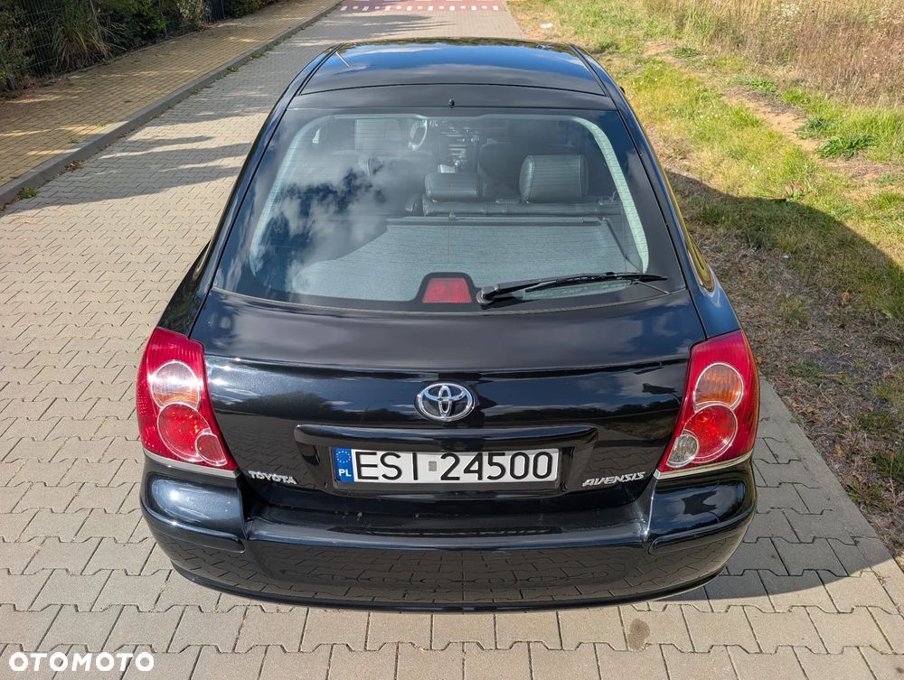 Toyota Avensis 2.0 VVT-i Prestige - 16
