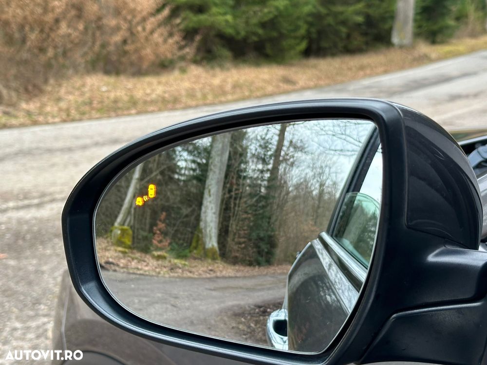 Hyundai Tucson 2.0 CRDI 4WD Automatik Style - 10