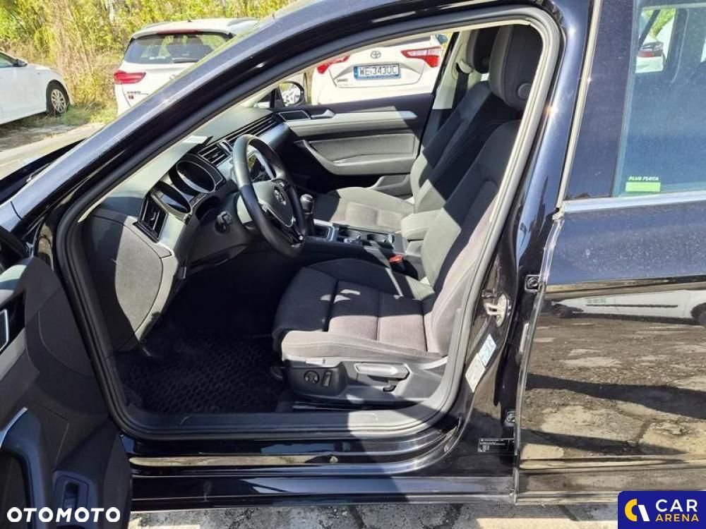 Volkswagen Passat - 34