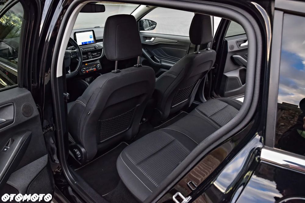 Ford Focus 1.5 EcoBoost Titanium X - 20