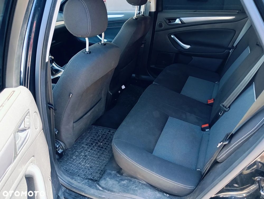 Ford Mondeo - 15
