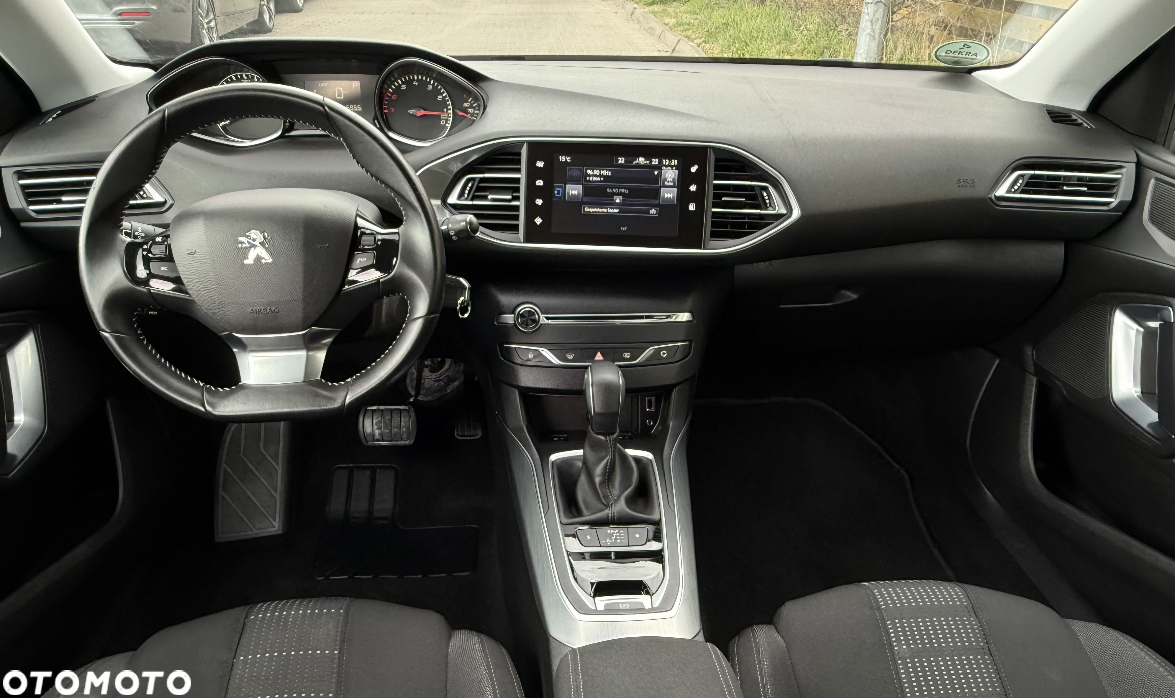 Peugeot 308 SW 1.2 PureTech Allure S&S - 5