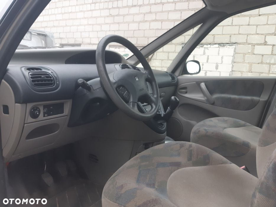 Na części Citroen Xsara Picasso KDDC Silnik Skrzynia Maska Zderzak Drzwi Klapa Szyba - 2