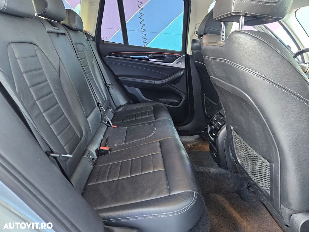 BMW X3 xDrive20d AT xLine - 24