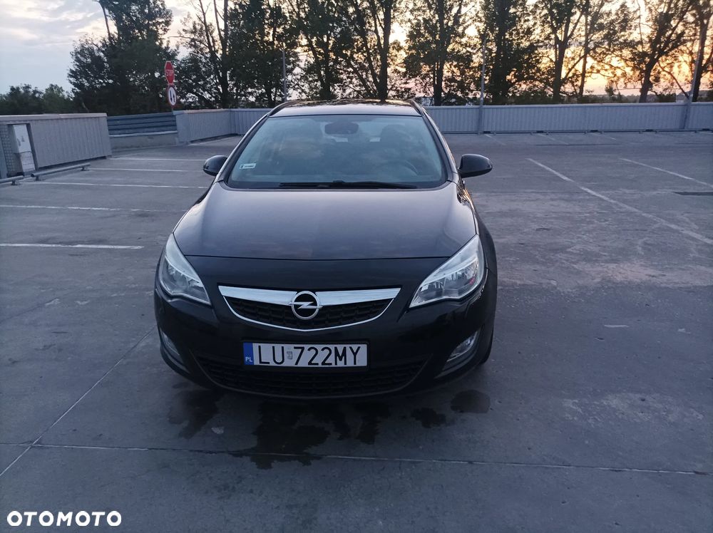 Opel Astra 1.4 Turbo Sports Tourer - 1