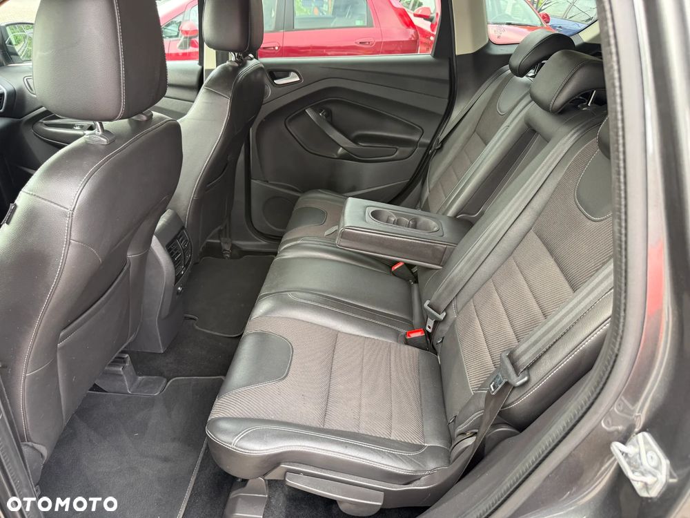 Ford Kuga - 23