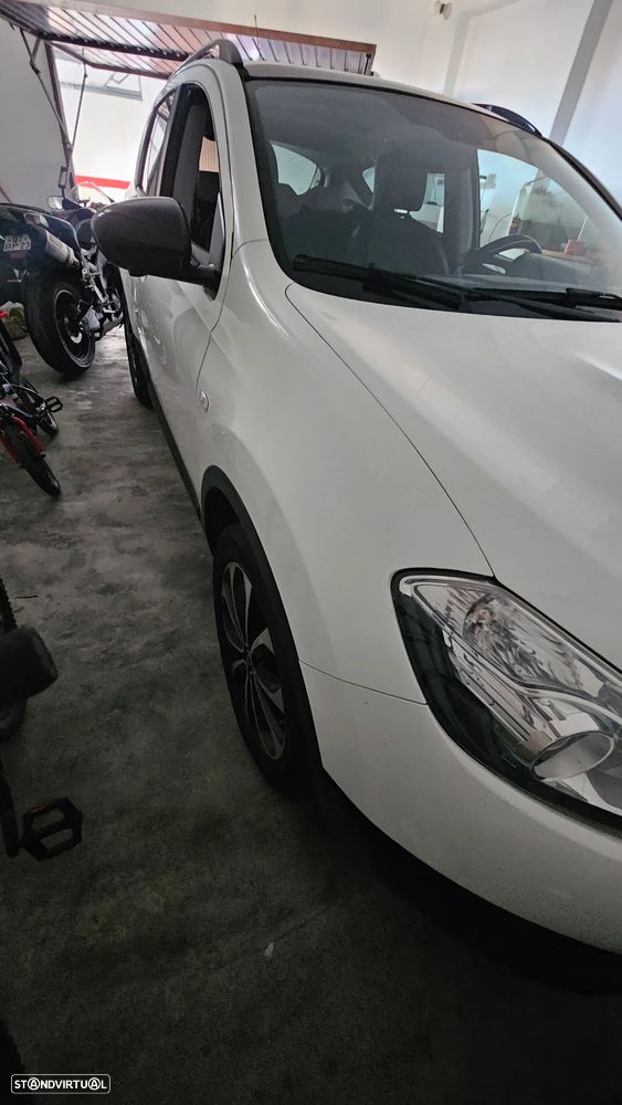 Nissan Qashqai 1.6 dCi Tekna - 3
