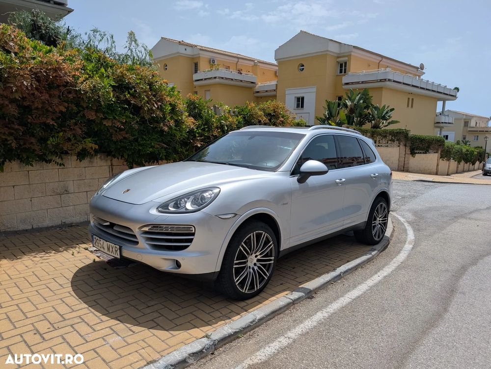 Porsche Cayenne Platinum Edition - 9