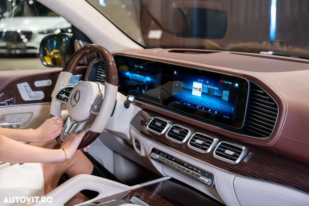 Mercedes-Benz GLS - 17