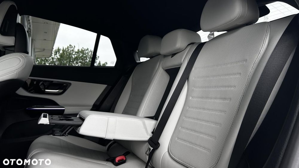 Mercedes-Benz GLC 300 mHEV 4-Matic AMG Line - 29