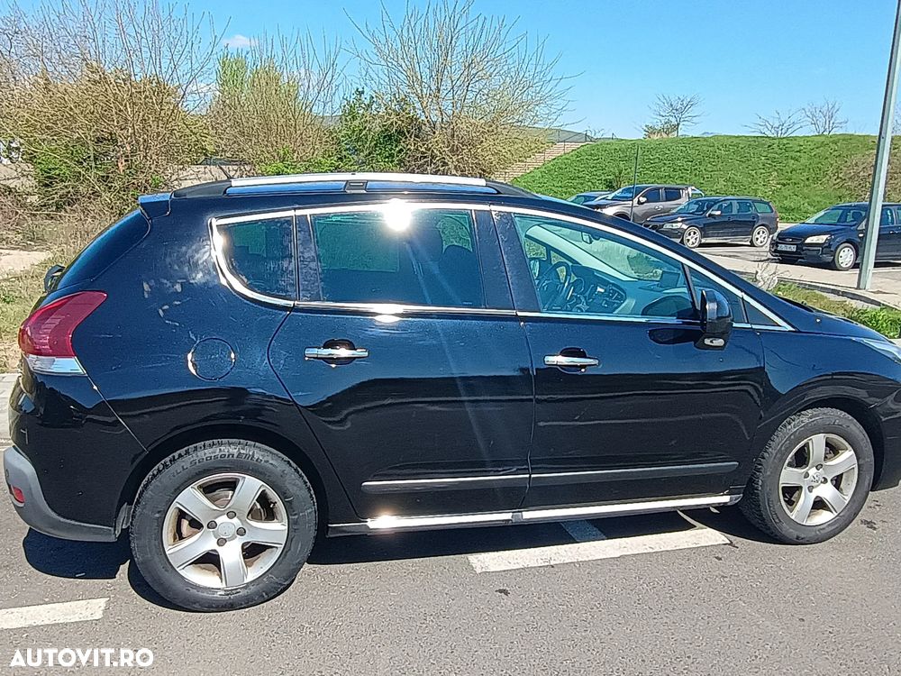 Peugeot 3008 1.6 HDI FAP BVMP6 Confort Pack - 23