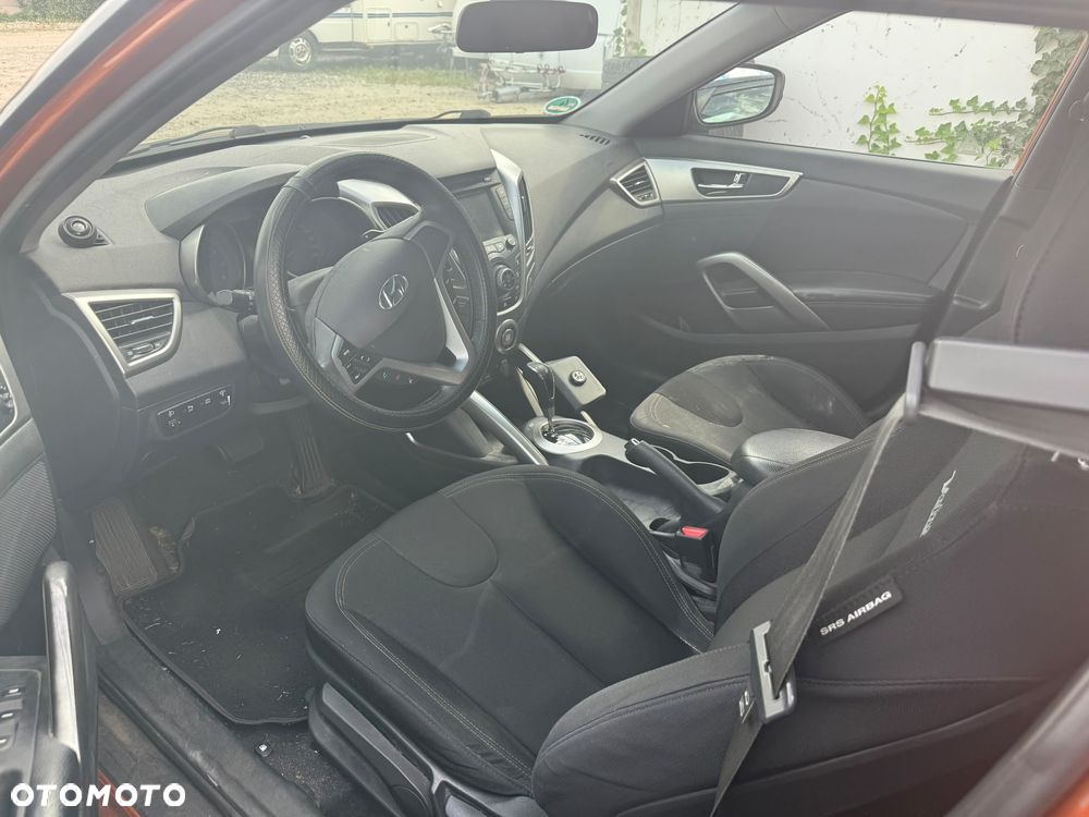 Hyundai Veloster 1.6 GDI Premium - 9