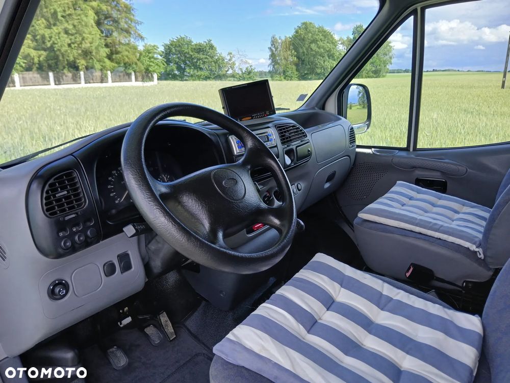 Ford Transit - 8