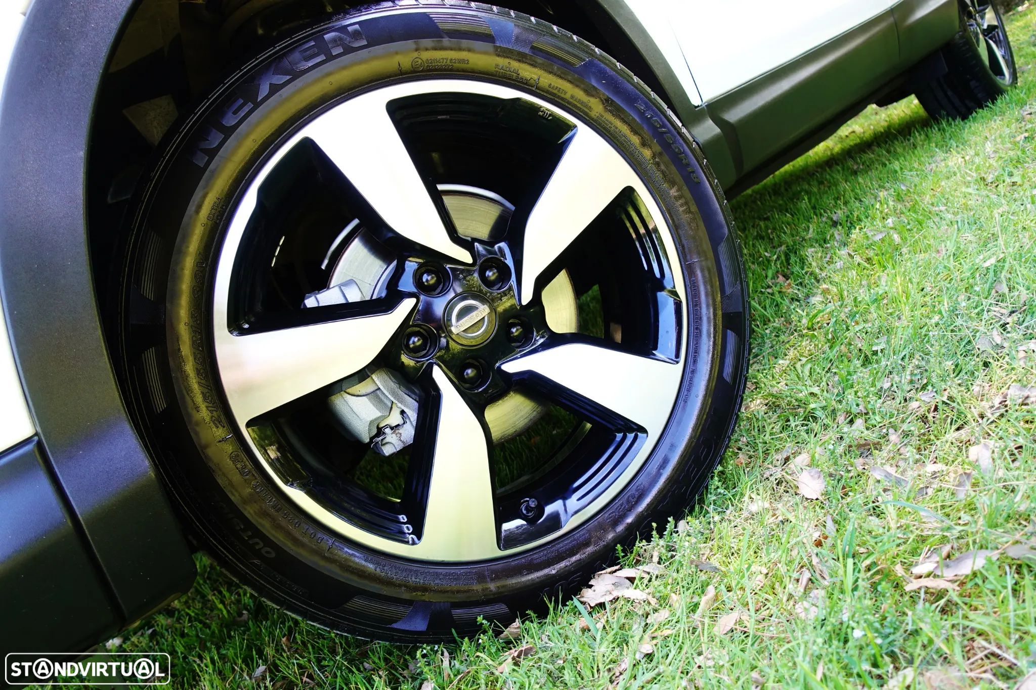 Nissan Qashqai 1.6 dCi N-Connecta 18 - 12