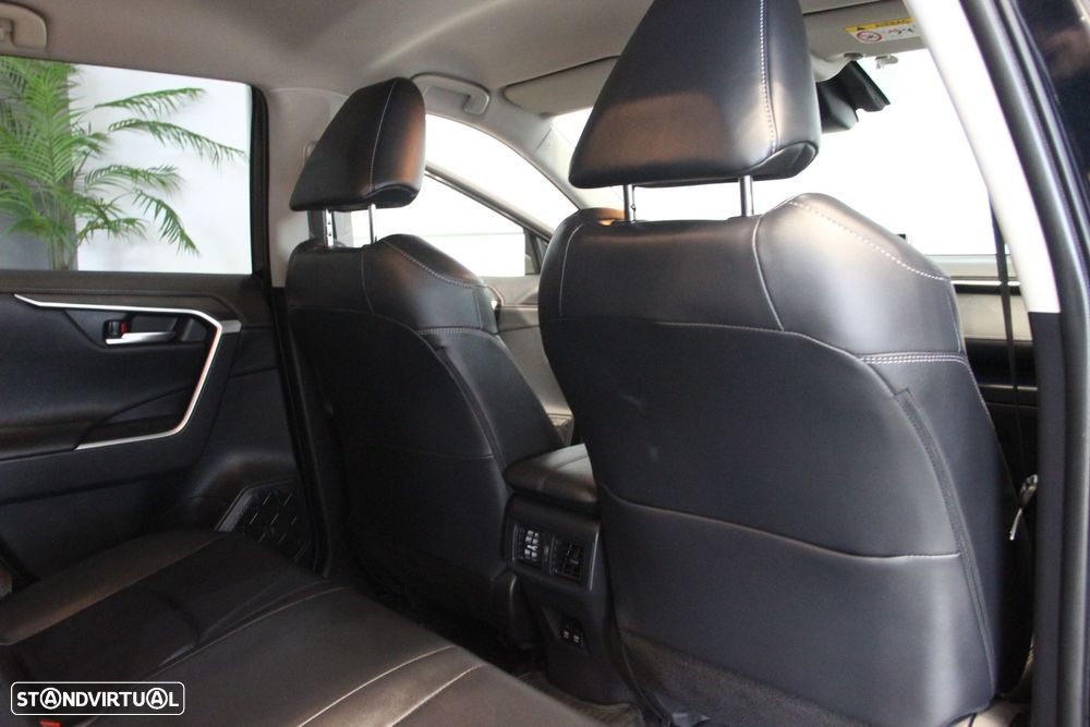 Toyota RAV4 2.5 HDF Exclusive P.Luxury - 14