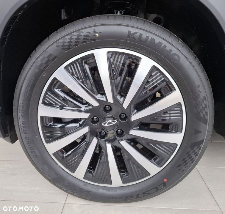 Chery Tiggo 8 - 11