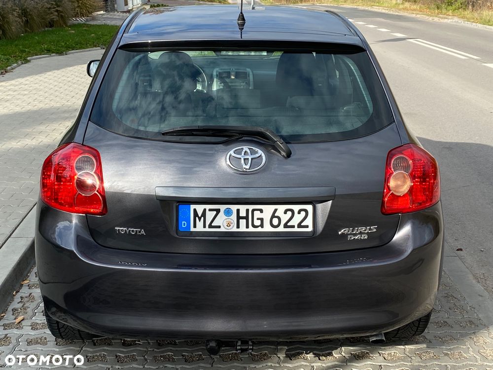 Toyota Auris 2.0 D-4D Executive - 6