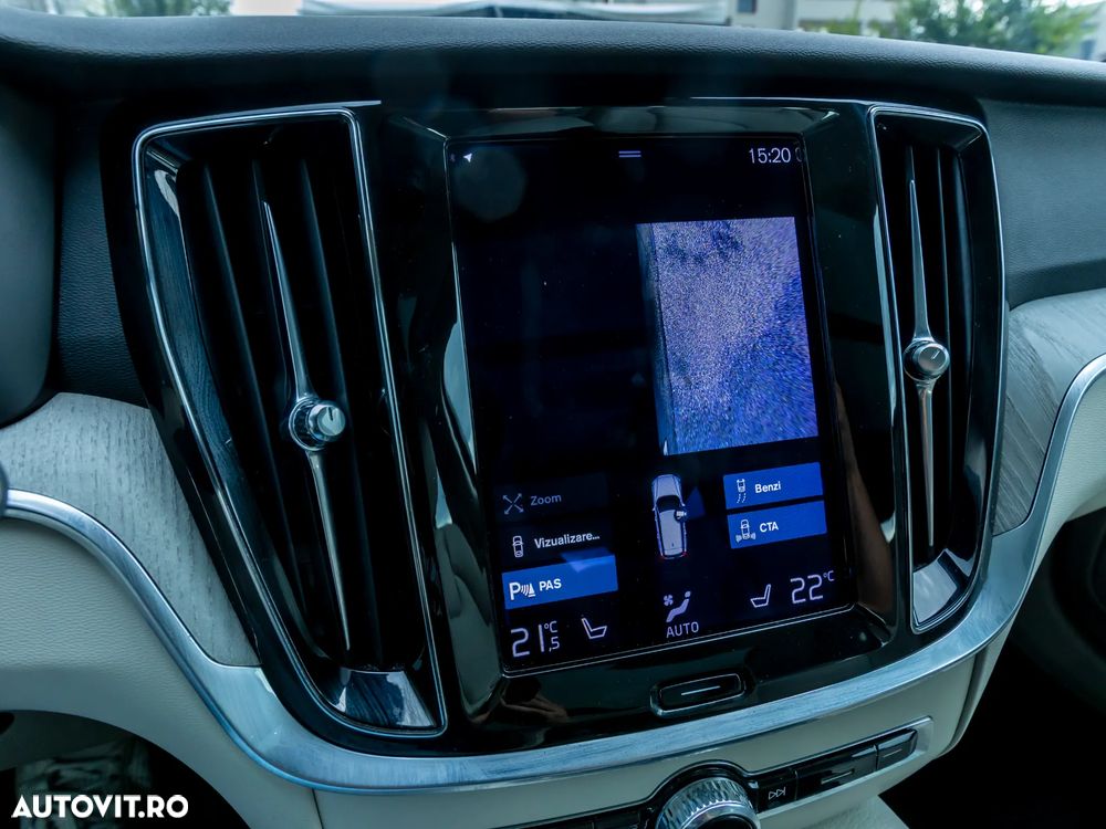 Volvo V60 T6 AWD Recharge Geartronic Inscription - 36