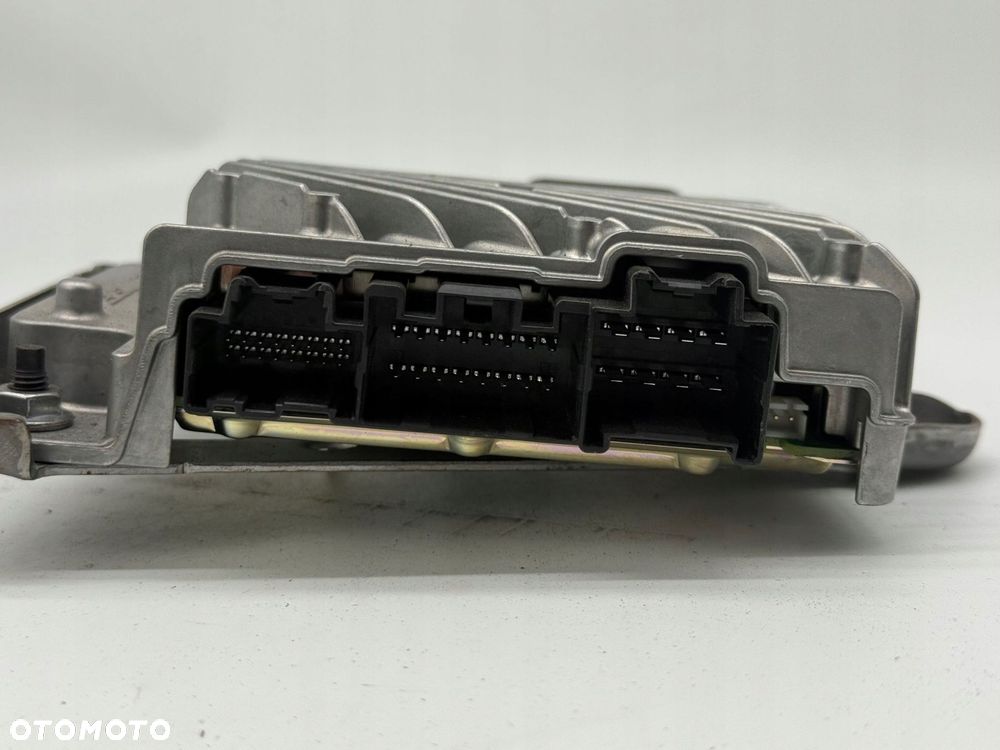 wzmacniacz audio renault captur ii 280617523r - 2