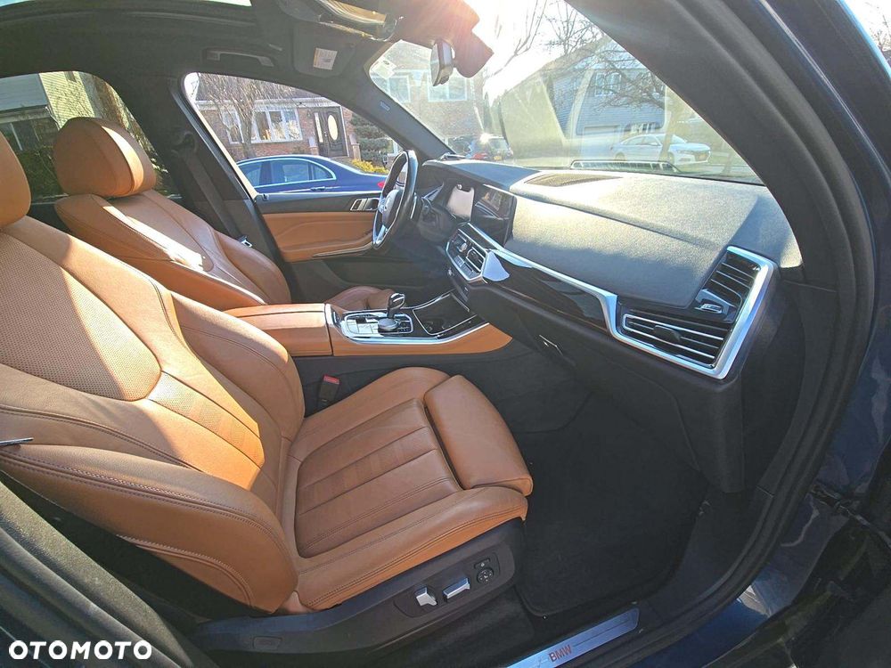 BMW X5 xDrive40i - 8