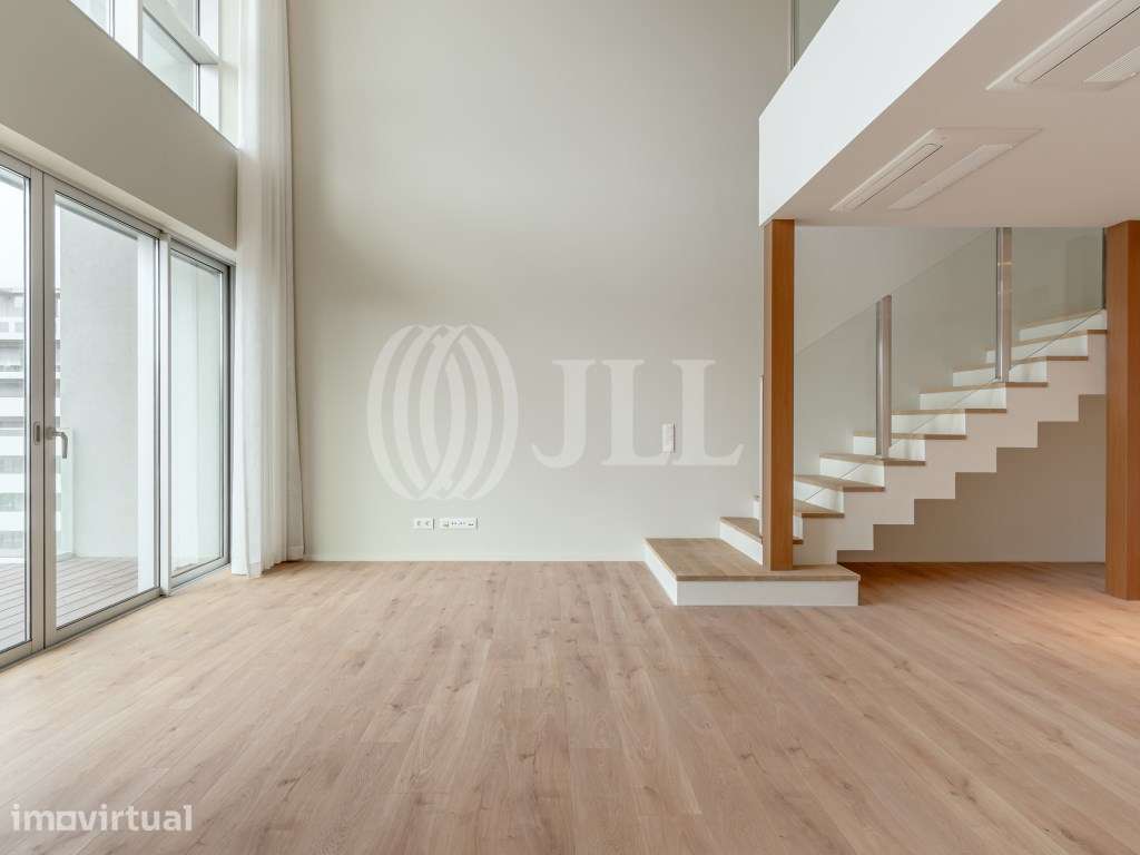 Apartamento T3 duplex, no Monview, em Miraflores, Lisboa - Grande imagem: 4/26