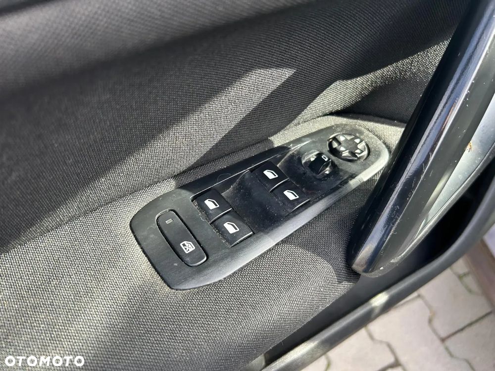 Peugeot 308 1.6 HDi Active - 25