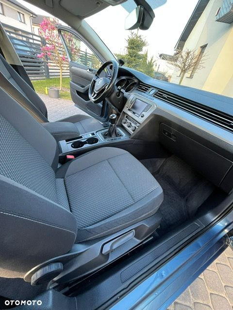 Volkswagen Passat 1.4 TSI BMT Trendline - 12